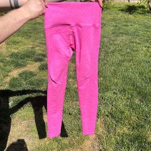 Alphalete halo hot pink